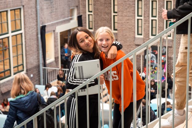 Leerlingen op het Montessori Lyceum Groningen.