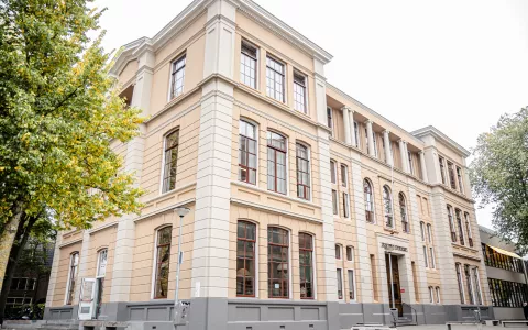 Gebouw van het Praedinius Gymnasium.